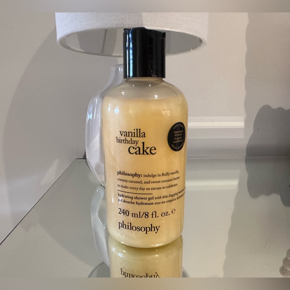 Philosophy Vanilla Birthday Cake Hydrating Shower Gel 240ml NWT